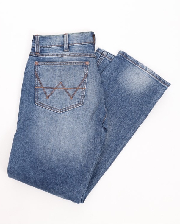 Wrangler Man's Retro® Holsteiner Slim Fit Bootcut Jean – La Raza Western  Wear